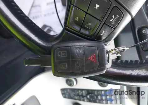 2012 Volvo C70 T5 из США, поврежденный, VIN YV1672MC0CJ125482